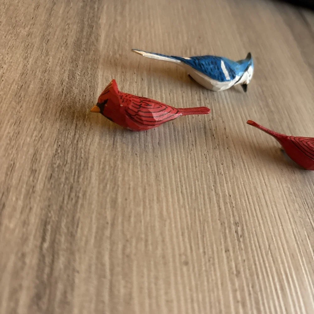 Lot 3 Vtg Carow Handmade Carved Wood Bird Pins Brooch Painted Folk Art Miniature